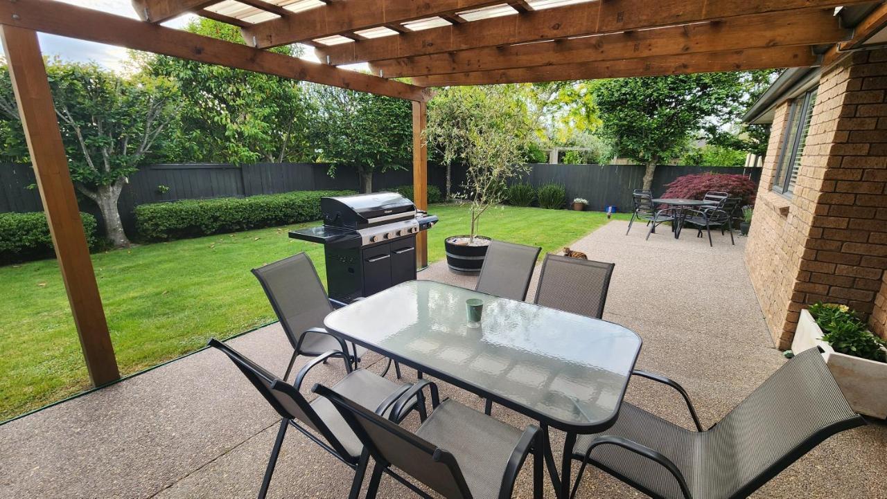 Huntington Honey Apartment Hamilton Exterior photo