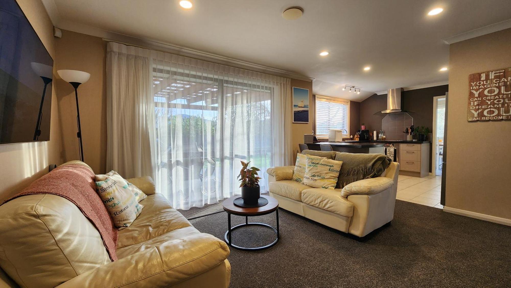 Huntington Honey Apartment Hamilton Exterior photo