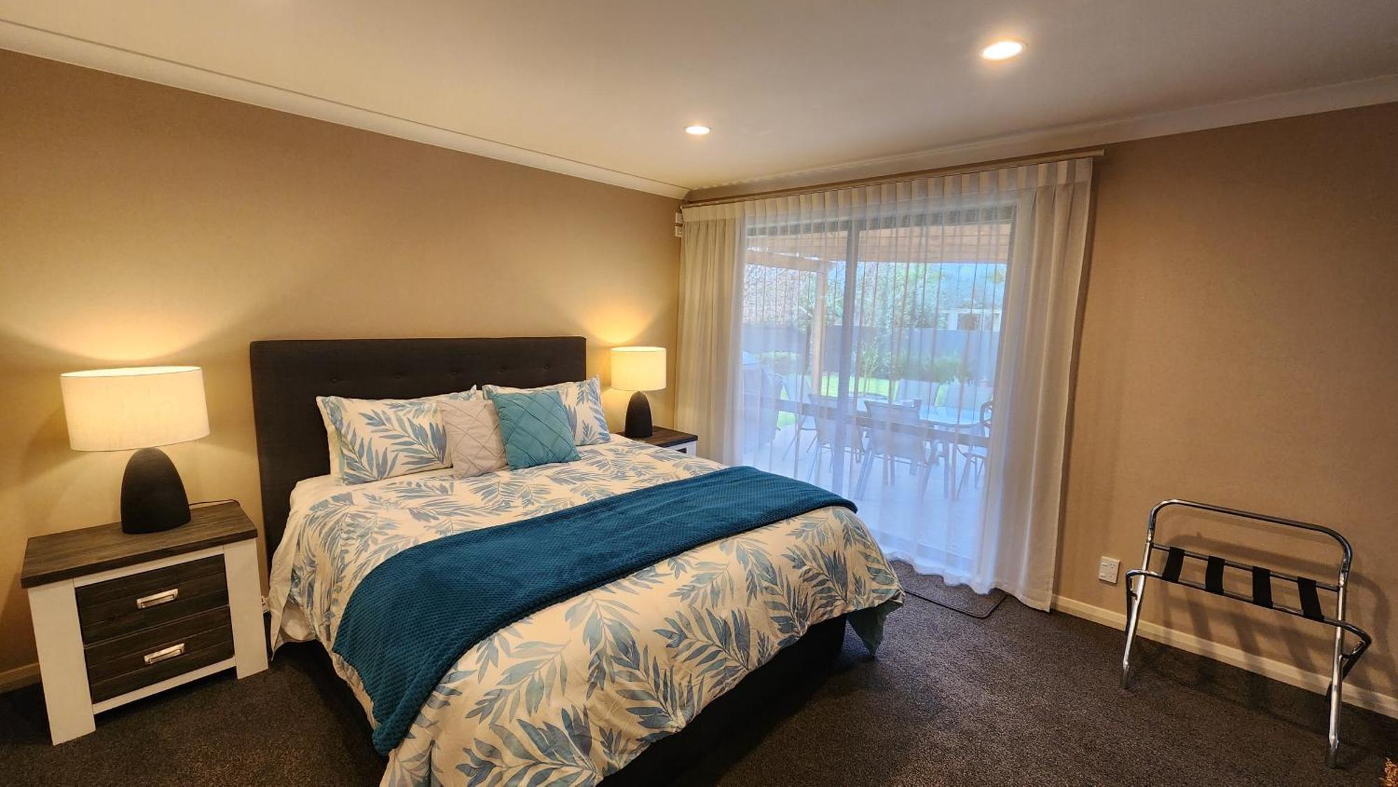 Huntington Honey Apartment Hamilton Exterior photo